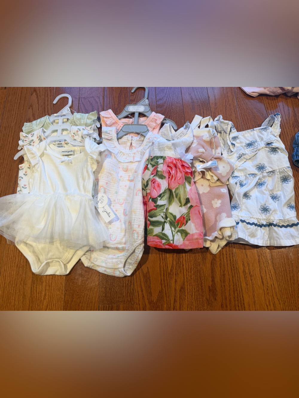8 piece Baby Girls Mixed Sleeveless Romper & Dress Bundle - size 6-9 months